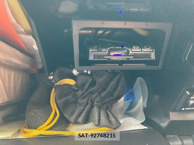 Toyota CROWN SEDAN 2007-11 8741340-28