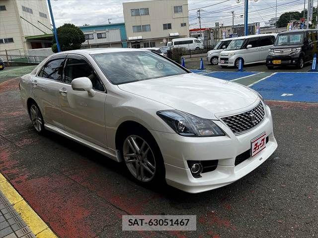 Toyota CROWN SEDAN 2010-01 8741333-2