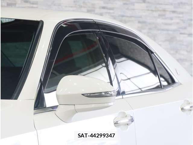Toyota CROWN SEDAN 2014-11 8779845-18