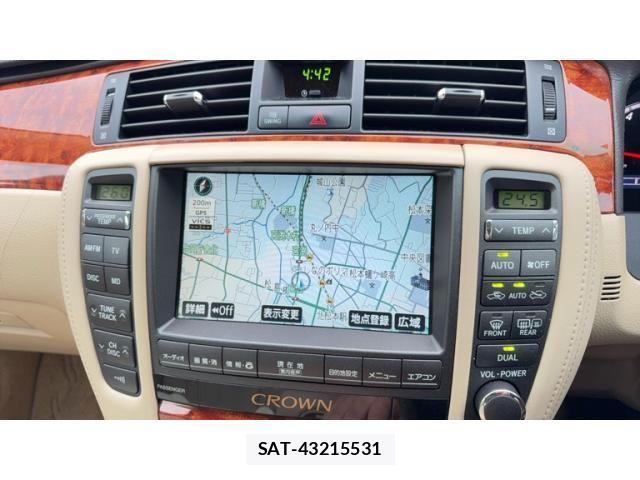 Toyota CROWN SEDAN 2006-10 8779851-18