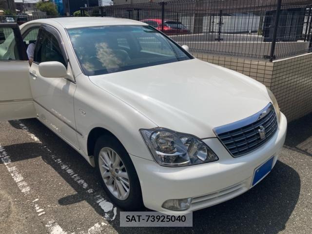 Toyota CROWN SEDAN 2005-10 8779858-0