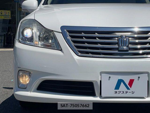 Toyota CROWN SEDAN 2010-07 8779848-14