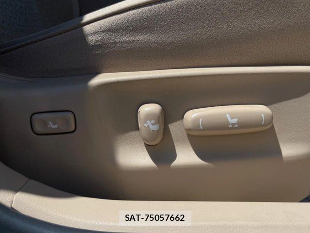 Toyota CROWN SEDAN 2010-07 8779848-5