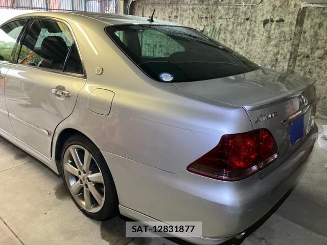 Toyota CROWN SEDAN 2005-10 8779849-5