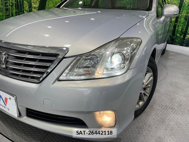 Toyota CROWN SEDAN 2010-07 8779850-12