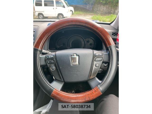 Toyota CROWN SEDAN 2008-11 8779852-15