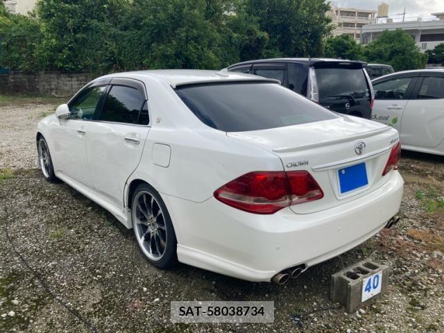 Toyota CROWN SEDAN 2008-11 8779852-4