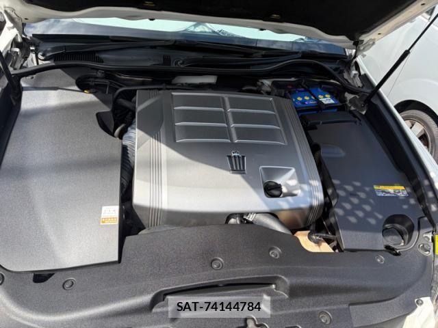 Toyota CROWN SEDAN 2010-04 8795604-13