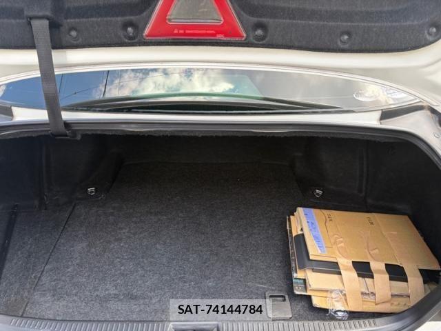 Toyota CROWN SEDAN 2010-04 8795604-6