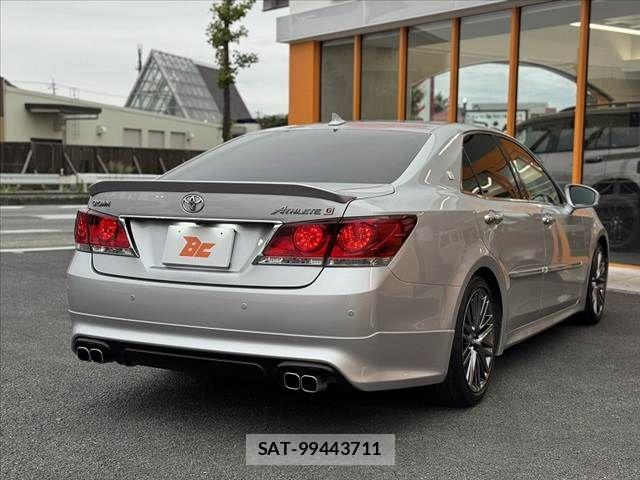 Toyota CROWN SEDAN 2013-02 8795598-12