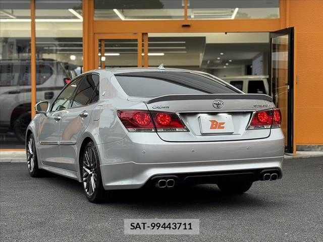 Toyota CROWN SEDAN 2013-02 8795598-14