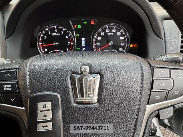 Toyota CROWN SEDAN 2013-02 8795598-2