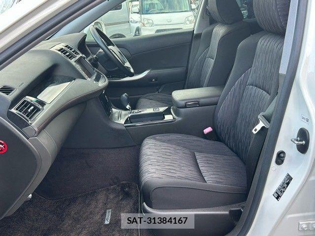 Toyota CROWN SEDAN 2010-02 8795601-11
