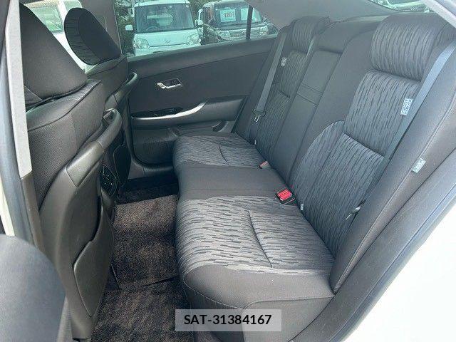 Toyota CROWN SEDAN 2010-02 8795601-13