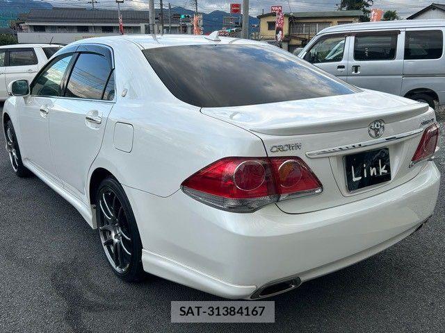 Toyota CROWN SEDAN 2010-02 8795601-6