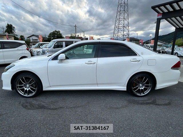 Toyota CROWN SEDAN 2010-02 8795601-7