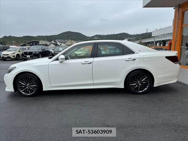 Toyota CROWN SEDAN 2015-12 8828374-10