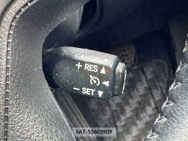 Toyota CROWN SEDAN 2015-12 8828374-4