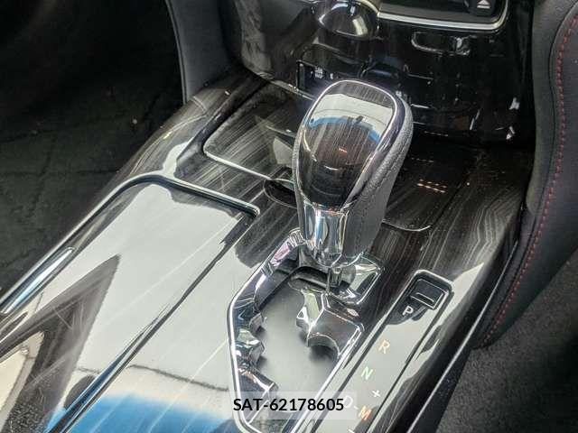 Toyota CROWN SEDAN 2016-03 8828372-16