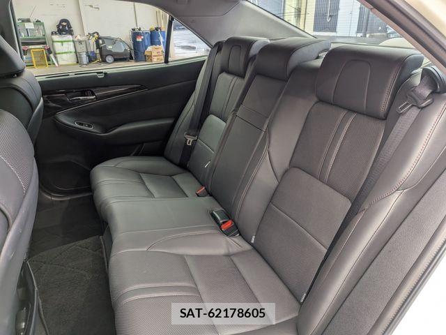 Toyota CROWN SEDAN 2016-03 8828372-20