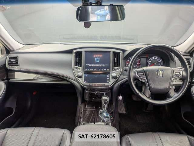 Toyota CROWN SEDAN 2016-03 8828372-2