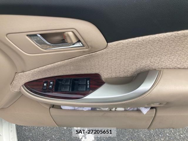 Toyota CROWN SEDAN 2012-03 8828383-12