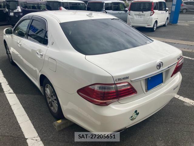 Toyota CROWN SEDAN 2012-03 8828383-3