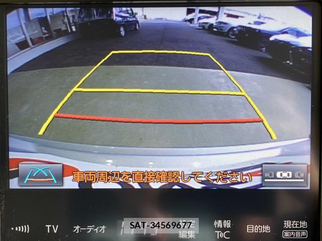 Toyota CROWN SEDAN 2018-01 8828375-7