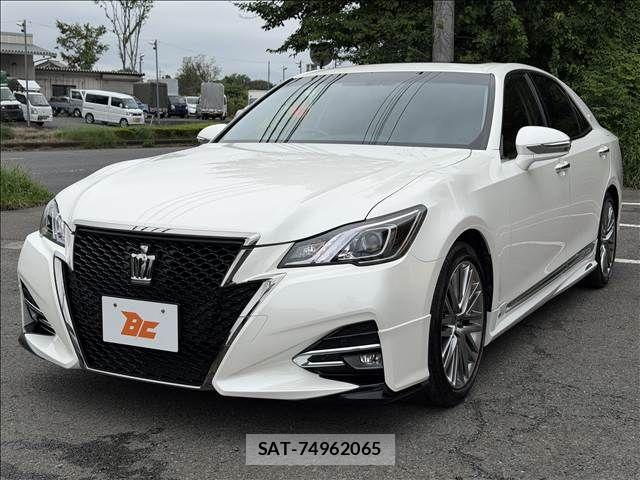 Toyota CROWN SEDAN 2015-11 8828371-21