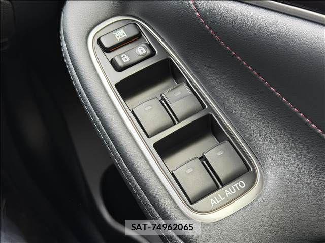 Toyota CROWN SEDAN 2015-11 8828371-26