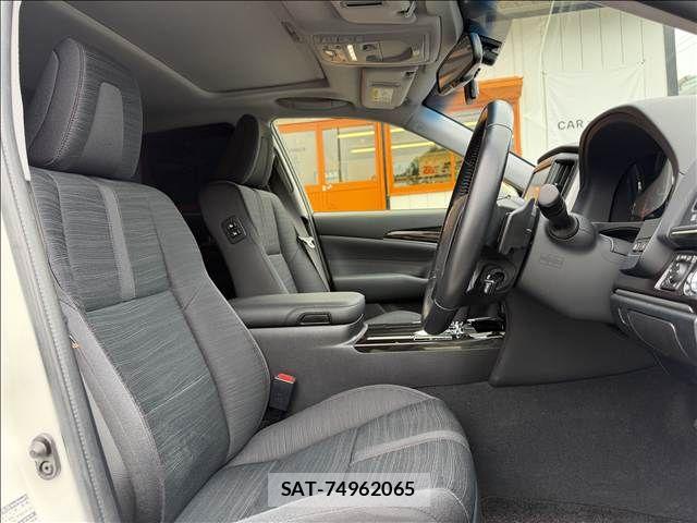 Toyota CROWN SEDAN 2015-11 8828371-8