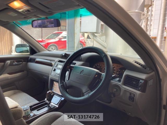 Toyota CROWN SEDAN 2000-09 8828385-12