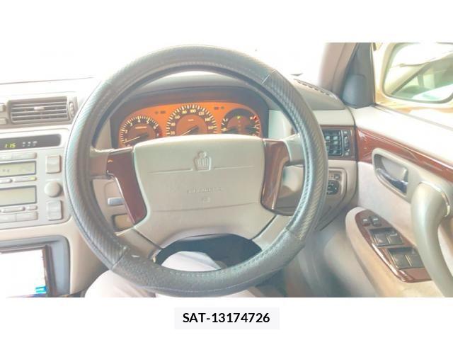 Toyota CROWN SEDAN 2000-09 8828385-16