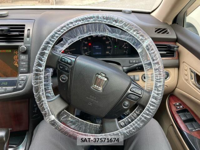 Toyota CROWN SEDAN 2008-04 8828384-20
