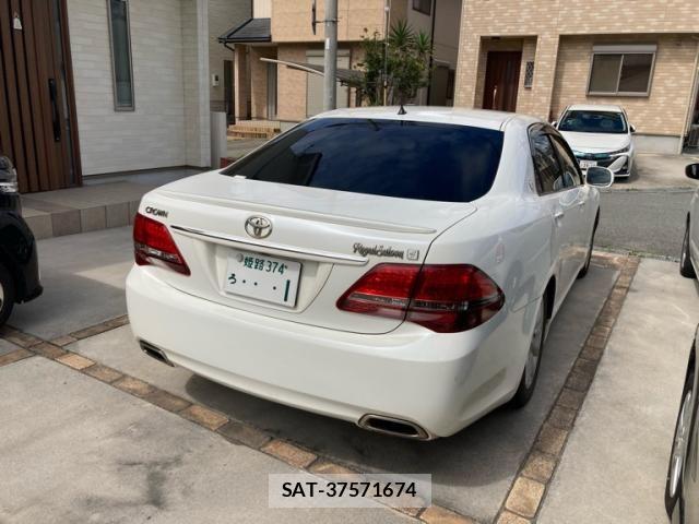 Toyota CROWN SEDAN 2008-04 8828384-4