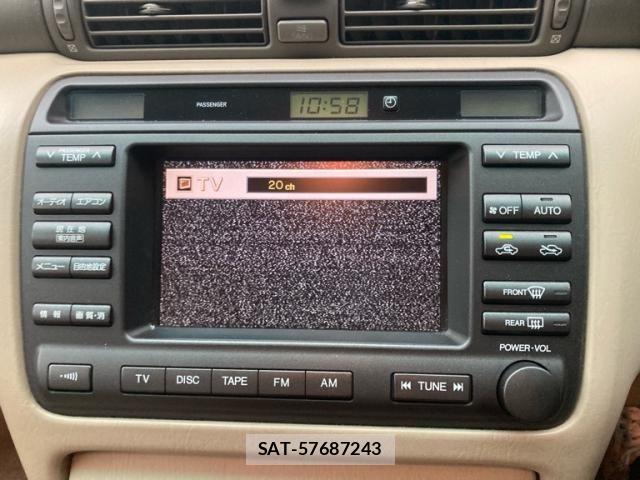 Toyota CROWN SEDAN 2001-11 8848562-13