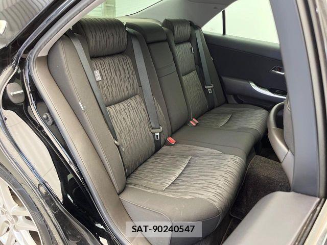 Toyota CROWN SEDAN 2012-02 8848558-11