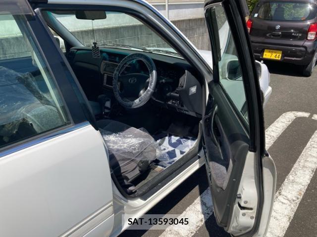 Toyota CROWN SEDAN 2002-06 8848566-12