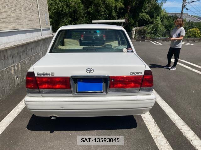 Toyota CROWN SEDAN 2002-06 8848566-3