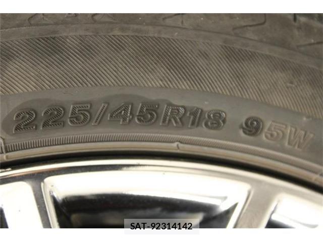 Toyota CROWN SEDAN 2015-10 8870697-26