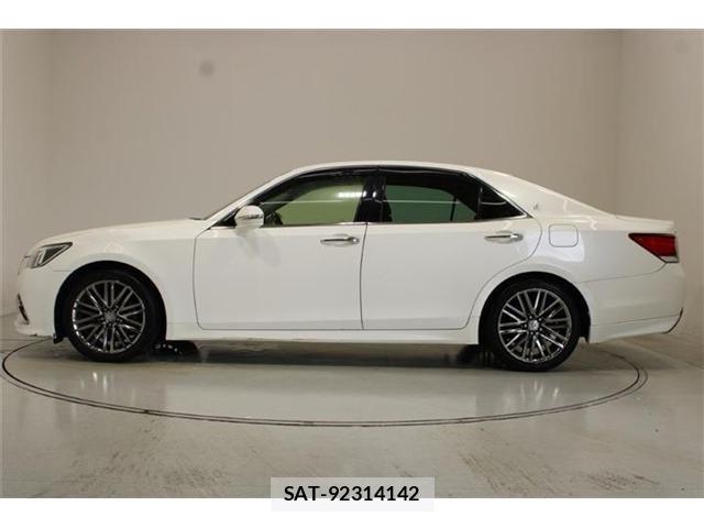 Toyota CROWN SEDAN 2015-10 8870697-8