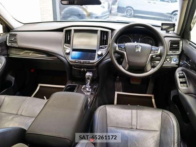 Toyota CROWN SEDAN 2013-10 8870698-21