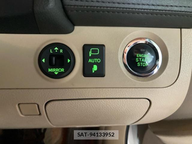 Toyota CROWN SEDAN 2008-11 8879244-20