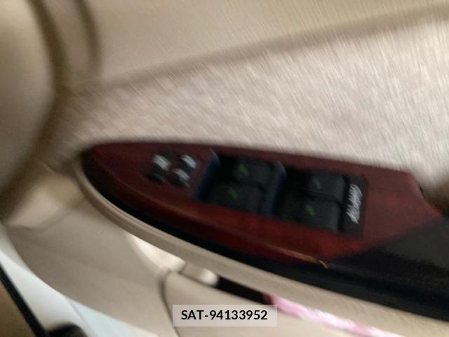 Toyota CROWN SEDAN 2008-11 8879244-21