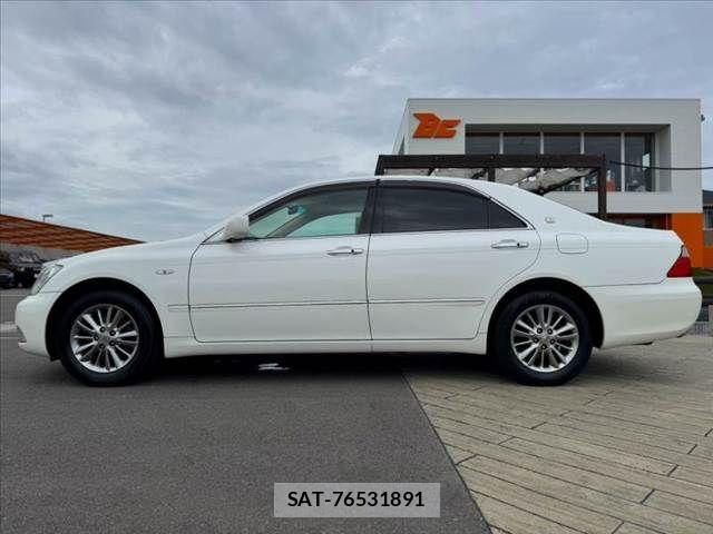 Toyota CROWN SEDAN 2007-09 8879241-10
