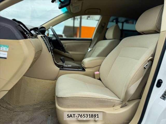 Toyota CROWN SEDAN 2007-09 8879241-16