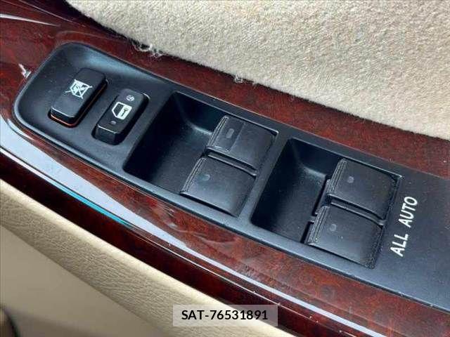 Toyota CROWN SEDAN 2007-09 8879241-25