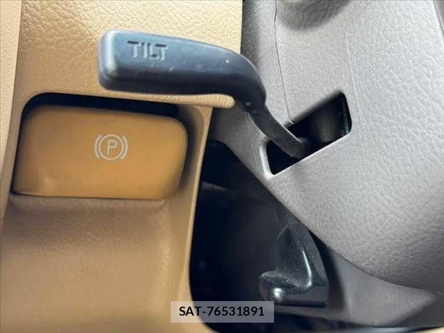 Toyota CROWN SEDAN 2007-09 8879241-29
