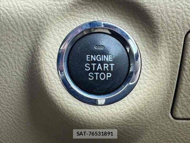 Toyota CROWN SEDAN 2007-09 8879241-6