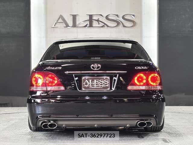 Toyota CROWN SEDAN 2006-02 8879233-10